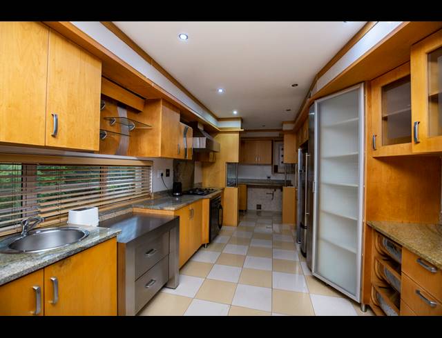 3 BEDROOM APARTMENT TO LET IN MUSGRAVE